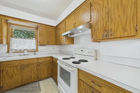 1802 Malvern Street Roseville MN 55113