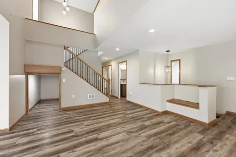 71 B Street Saint Paul MN 55106