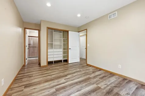 71 B Street Saint Paul MN 55106