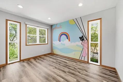 71 B Street Saint Paul MN 55106