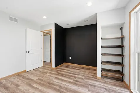 71 B Street Saint Paul MN 55106