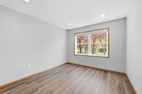 71 B Street Saint Paul MN 55106