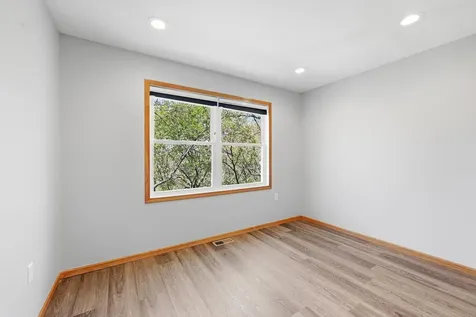 71 B Street Saint Paul MN 55106