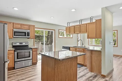71 B Street Saint Paul MN 55106