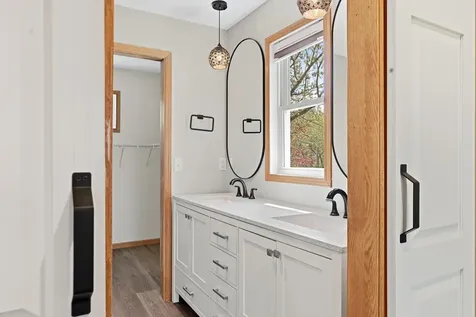 71 B Street Saint Paul MN 55106