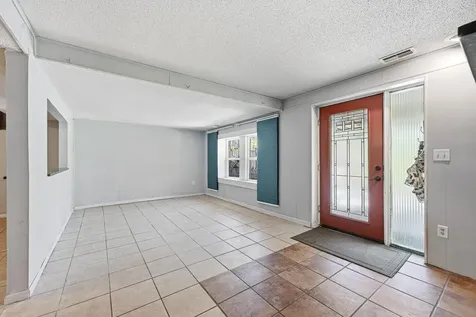 71 B Street Saint Paul MN 55106