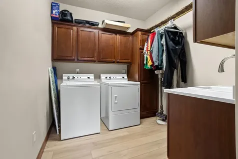 1363 Highpointe Drive N Fargo ND 58102