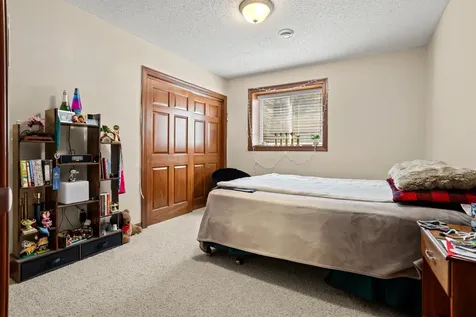 1363 Highpointe Drive N Fargo ND 58102