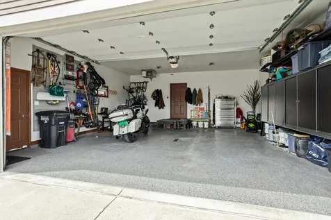 1363 Highpointe Drive N Fargo ND 58102