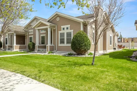 1363 Highpointe Drive N Fargo ND 58102