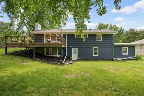11200 Oakvale Road N Hopkins MN 55305