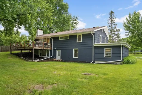 11200 Oakvale Road N Hopkins MN 55305