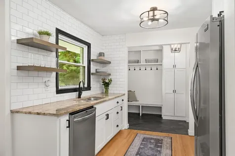 11200 Oakvale Road N Hopkins MN 55305