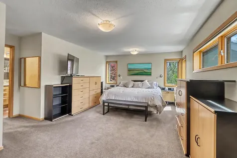 75 Prairiewood Drive S Fargo ND 58103