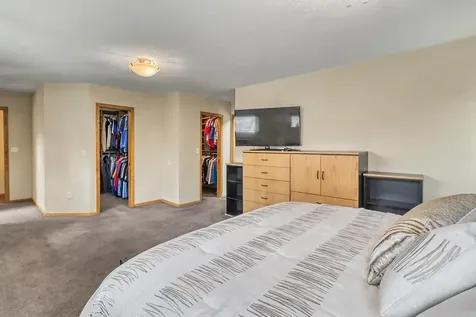 75 Prairiewood Drive S Fargo ND 58103