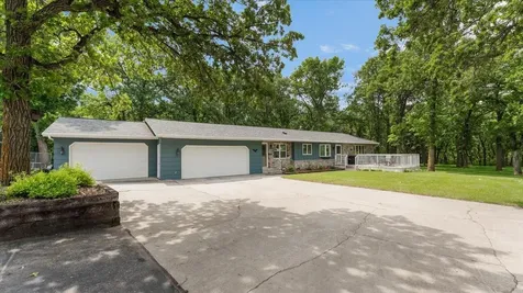 18945 Agent Drive Sauk Centre MN 56378