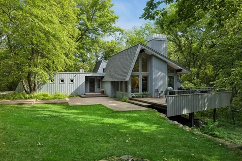 1 Chickadee Lane North Oaks MN 55127