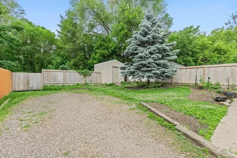 917- 919 Weeks Avenue SE Minneapolis MN 55414