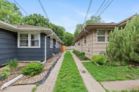 917- 919 Weeks Avenue SE Minneapolis MN 55414