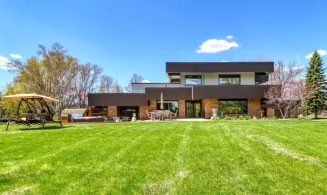 11 Briarwood Place Fargo ND 58104