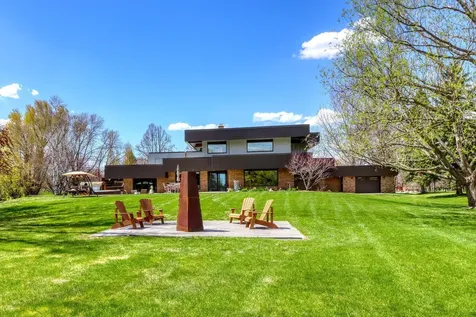 11 Briarwood Place Fargo ND 58104