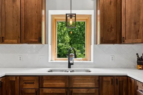 2478 Timber Court E Maplewood MN 55119