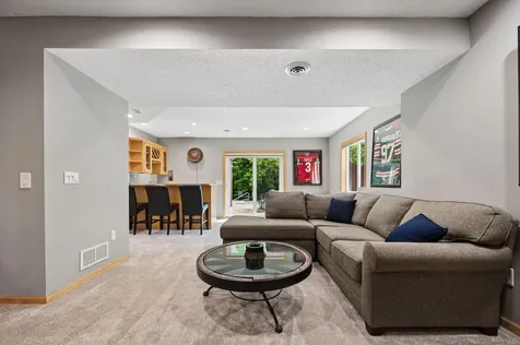 2478 Timber Court E Maplewood MN 55119