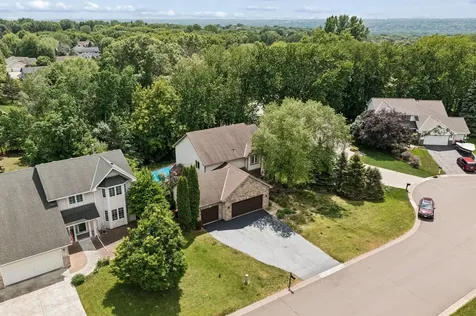 2478 Timber Court E Maplewood MN 55119