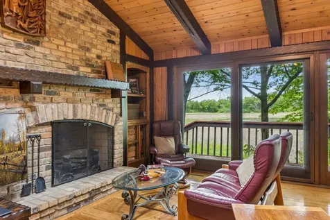 1 Snowy Owl Lane North Oaks MN 55127