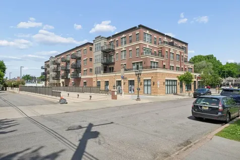 1060 Grand Avenue Saint Paul MN 55105