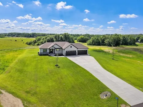 12901 295th Avenue NW Princeton MN 55371