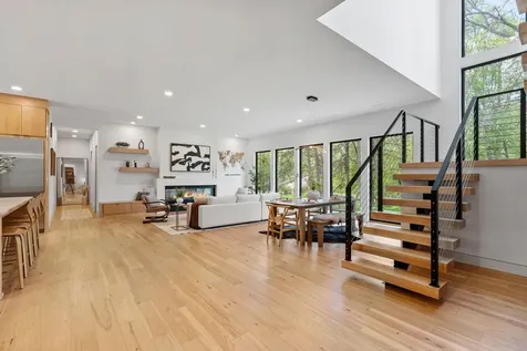 6200 Cardinal Avenue Excelsior MN 55331