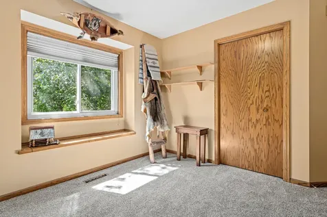 16608 Imperial Way Lakeville MN 55044