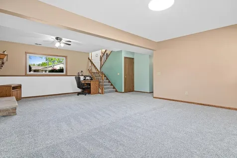 16608 Imperial Way Lakeville MN 55044