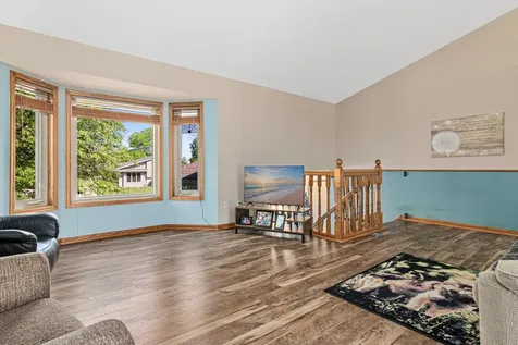 16608 Imperial Way Lakeville MN 55044