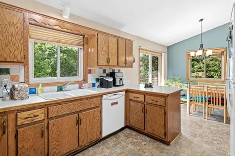 16608 Imperial Way Lakeville MN 55044