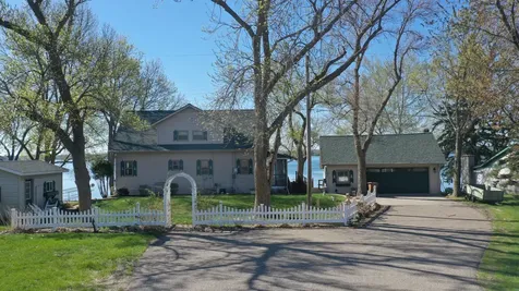 27777 N Shore Drive Starbuck MN 56381