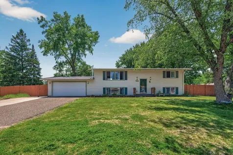6857 8th Street Lane N Oakdale MN 55128