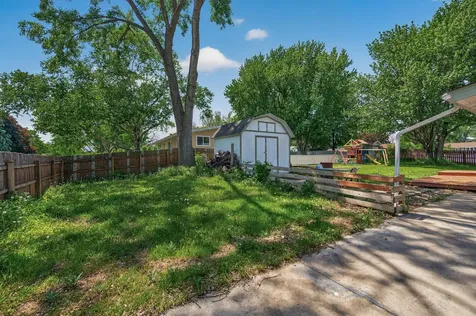6857 8th Street Lane N Oakdale MN 55128