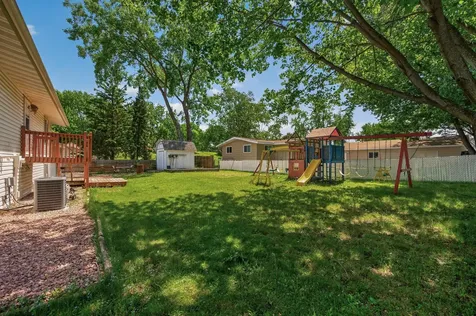 6857 8th Street Lane N Oakdale MN 55128