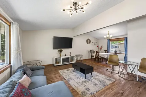 6857 8th Street Lane N Oakdale MN 55128