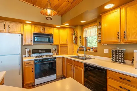 4452 Moccasin Point Rd Bypass Tower MN 55790