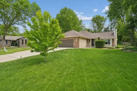 20524 Javelin Circle Lakeville MN 55044