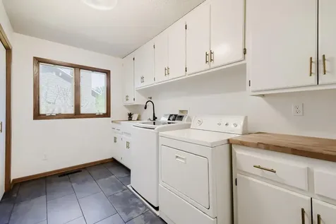 10855 Avocet Street NW Coon Rapids MN 55433
