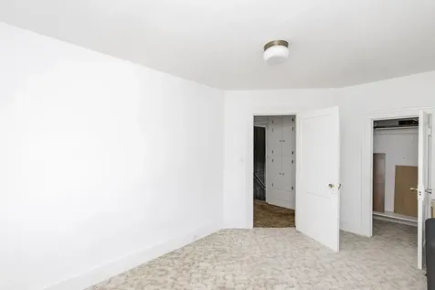 618 Oak Street N Fargo ND 58102