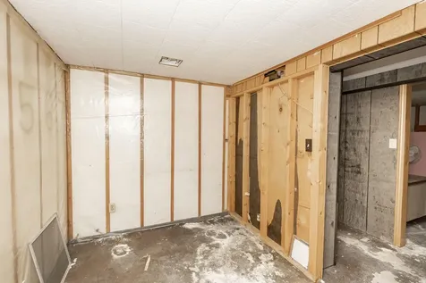 618 Oak Street N Fargo ND 58102
