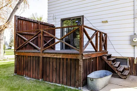 618 Oak Street N Fargo ND 58102