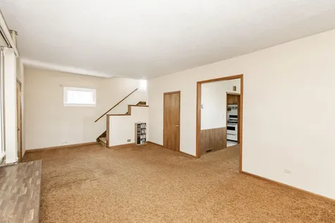 618 Oak Street N Fargo ND 58102