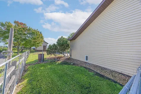 21281 Dovre Road Detroit Lakes MN 56501