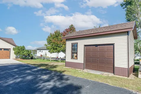 21281 Dovre Road Detroit Lakes MN 56501